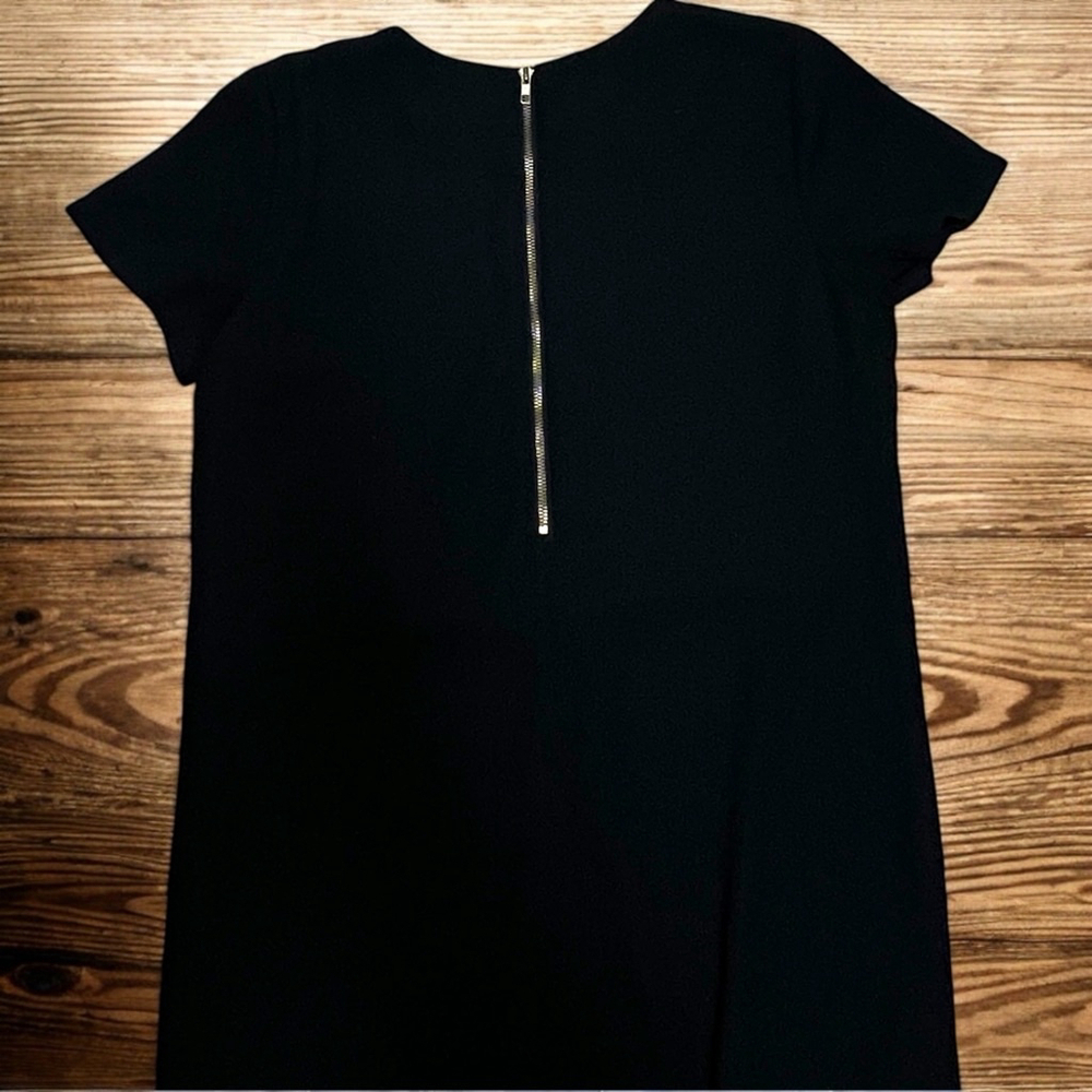 Lulus Black Shift Dress Medium Short Sleeve Gold Zipper Back Casual Chic - Picture 4 of 15